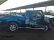 2003 Nissan Frontier XE z VIN 1N6ED26T03C413995, wystawiony jako IAAI lot #43089760 z przebiegiem 137 313 mil mil oraz . Historia ofert i sprzedaży dostępna na DreamBid. Obrazek 14.