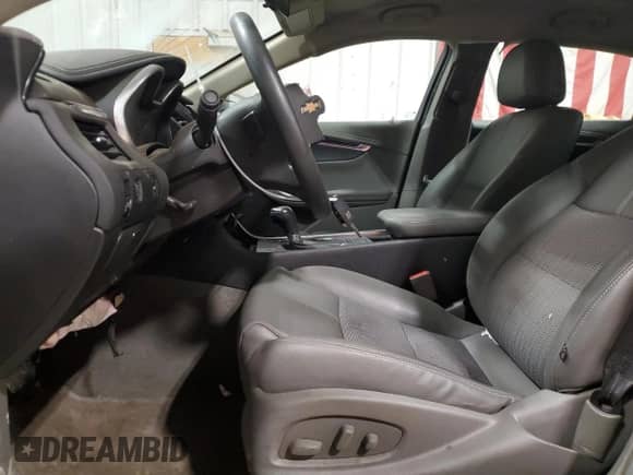 2019 Chevrolet Impala LS с VIN 2G11X5SAXK9141677, выставлен на аукционе Copart как лот 86706424 с пробегом 69 548 миль миль и Списание • Salvage title. История ставок и продаж доступна на DreamBid. Изображение 7.