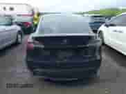 2022 Tesla Model Y Long Range z VIN 7SAYGAEE9NF464960, wystawiony jako IAAI lot #42197857 z przebiegiem 38 635 mil mil oraz . Historia ofert i sprzedaży dostępna na DreamBid. Obrazek 16.