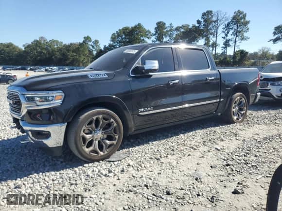 2019 Ram 1500 Limited z VIN 1C6SRFHT6KN524881, wystawiony jako Copart lot #86696525 z przebiegiem 143 005 mil mil oraz Szkoda całkowita • Salvage title. Historia ofert i sprzedaży dostępna na DreamBid. Obrazek 1.