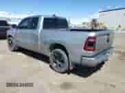 2019 Ram 1500 Rebel z VIN 1C6SRFET4KN871601, wystawiony jako Copart lot #80174915 z przebiegiem 91 232 mil mil oraz Czysty tytuł • Clean title. Historia ofert i sprzedaży dostępna na DreamBid. Obrazek 2.