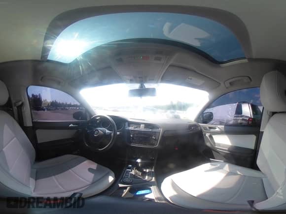 2020 Volkswagen Tiguan SE с VIN 3VV2B7AX8LM037131, выставлен на аукционе IAAI как лот 42749043 с пробегом 105 976 миль миль и . История ставок и продаж доступна на DreamBid. Изображение 18.