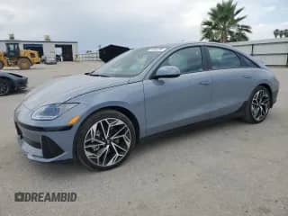 2024 Hyundai Ioniq 6 SEL с VIN KMHM34AA5RA076078, выставлен на аукционе Copart как лот 59440795 с пробегом 17 820 миль миль и Списание • Salvage title. История ставок и продаж доступна на DreamBid. Изображение 1.