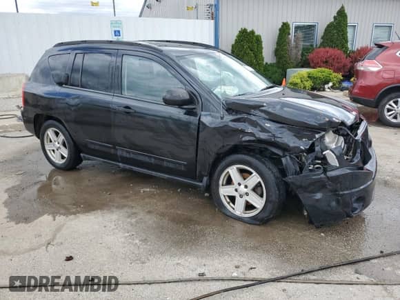 2008 Jeep Compass Sport с VIN 1J8FT470X8D573998, выставлен на аукционе Copart как лот 57999315 с пробегом Не указан миль и На запчасти • Non repairable. История ставок и продаж доступна на DreamBid. Изображение 4.