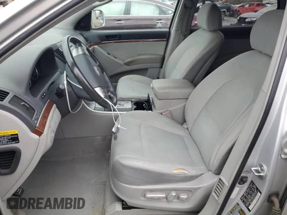 2007 Hyundai Veracruz GLS с VIN KM8NU13C07U025873, выставлен на аукционе Copart как лот 41783565 с пробегом 220 567 миль миль и Списание • Salvage title. История ставок и продаж доступна на DreamBid. Изображение 7.