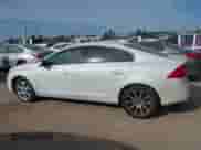 2018 Volvo S60 Inscription с VIN LYV402HK9JB173328, выставлен на аукционе IAAI как лот 41818895 с пробегом 60 215 миль миль и . История ставок и продаж доступна на DreamBid. Изображение 14.