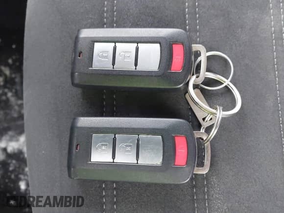 2020 Mitsubishi Outlander ES с VIN JA4AZ3A33LZ011380, выставлен на аукционе IAAI как лот 41567914 с пробегом 72 663 миль миль и . История ставок и продаж доступна на DreamBid. Изображение 11.