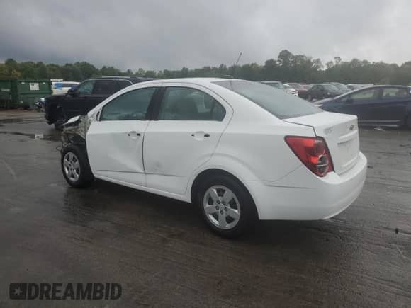 2015 Chevrolet Sonic LS с VIN 1G1JA5SG0F4127009, выставлен на аукционе Copart как лот 71093635 с пробегом 59 852 миль миль и Списание • Salvage title. История ставок и продаж доступна на DreamBid. Изображение 2.
