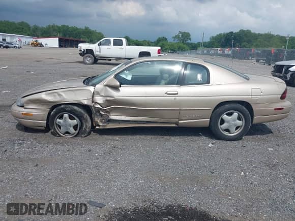 1999 Chevrolet Monte Carlo LS с VIN 2G1WW12M2X9163157, выставлен на аукционе IAAI как лот 42611711 с пробегом 172 723 миль миль и . История ставок и продаж доступна на DreamBid. Изображение 14.
