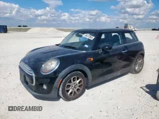 2015 MINI Hardtop with VIN WMWXM5C53FT938750, listed as a Copart auction lot 85672865 with 106,973 mi miles and Salvage title. Bid and sale history available at DreamBid. Image 1.