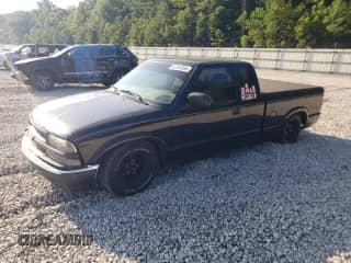 2001 Chevrolet S-10 LS с VIN 1GCCS19W618202672, выставлен на аукционе Copart как лот 63755365 с пробегом 109 636 миль миль и Списание • Salvage title. История ставок и продаж доступна на DreamBid. Изображение 1.