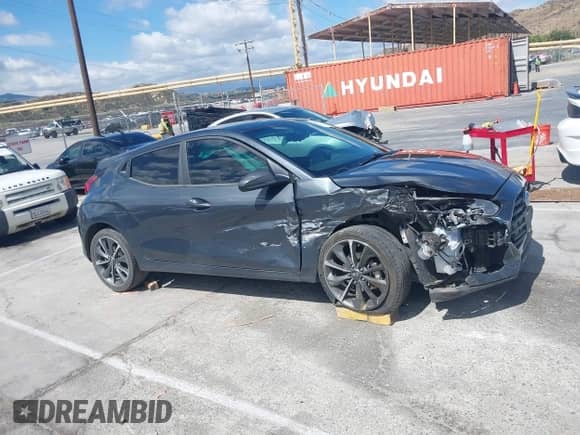 2019 Hyundai Veloster 2.0 с VIN KMHTG6AF4KU009869, выставлен на аукционе IAAI как лот 42249222 с пробегом 109 928 миль миль и . История ставок и продаж доступна на DreamBid. Изображение 13.