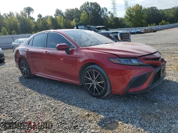 2021 Toyota Camry SE Nightshade z VIN 4T1G11AK5MU479916, wystawiony jako Copart lot #71206825 z przebiegiem 82 202 mil mil oraz Szkoda całkowita • Salvage title. Historia ofert i sprzedaży dostępna na DreamBid. Obrazek 4.