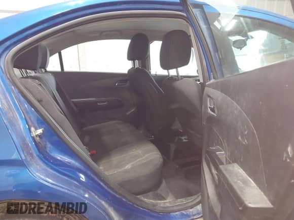 2020 Chevrolet Sonic LT с VIN 1G1JD5SB9L4142311, выставлен на аукционе IAAI как лот 42843348 с пробегом 84 240 миль миль и . История ставок и продаж доступна на DreamBid. Изображение 8.