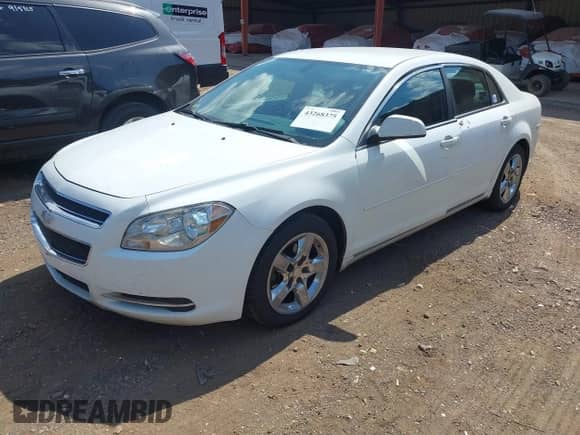 2010 Chevrolet Malibu 1LT с VIN 1G1ZC5E03AF132469, выставлен на аукционе IAAI как лот 43268375 с пробегом 433 085 миль миль и . История ставок и продаж доступна на DreamBid. Изображение 2.