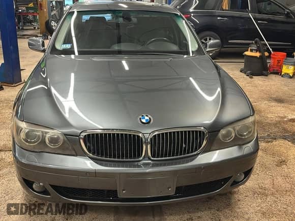 2008 BMW 7 Series 750i with VIN WBAHL83578DT11510, listed as a Copart auction lot 86750865 with 131,653 mi miles and Clean title. Bid and sale history available at DreamBid. Image 9.