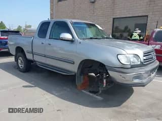 2001 Toyota Tundra SR5 with VIN 5TBRN34101S151862, listed as a IAAI auction lot 42130664 with 228,990 mi miles and . Bid and sale history available at DreamBid. Image 1.