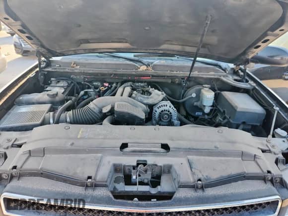 2008 Chevrolet Tahoe LTZ с VIN 1GNFC13J38R247636, выставлен на аукционе Copart как лот 69399075 с пробегом 214 785 миль миль и Чистый • Clean title. История ставок и продаж доступна на DreamBid. Изображение 11.