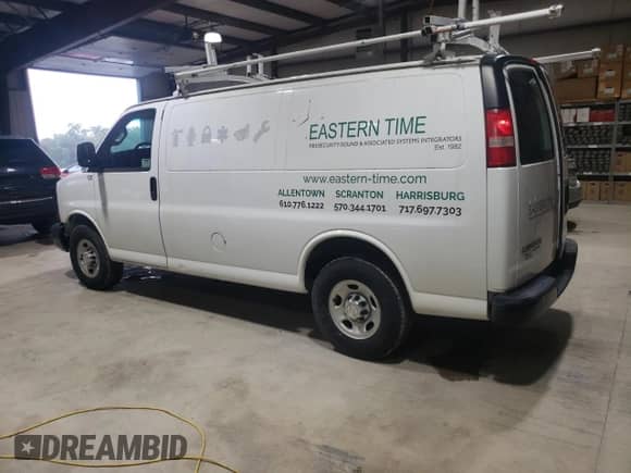 2016 Chevrolet Express Cargo with VIN 1GCWGAFF2G1177189, listed as a Copart auction lot 81766575 with 228,834 mi miles and Clean title. Bid and sale history available at DreamBid. Image 2.