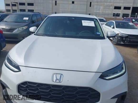 2025 Honda HR-V LX с VIN 3CZRZ1H31SM743505, выставлен на аукционе IAAI как лот 42721427 с пробегом 5 943 миль миль и . История ставок и продаж доступна на DreamBid. Изображение 6.