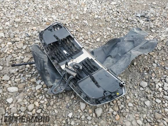 2018 Ram 1500 Big Horn z VIN 1C6RR7GT6JS238583, wystawiony jako Copart lot #66677185 z przebiegiem 101 168 mil mil oraz Szkoda całkowita • Salvage title. Historia ofert i sprzedaży dostępna na DreamBid. Obrazek 12.