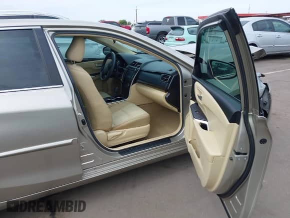 2017 Toyota Camry LE with VIN 4T1BF1FK1HU673322, listed as a IAAI auction lot 43226518 with 81,319 mi miles and . Bid and sale history available at DreamBid. Image 5.