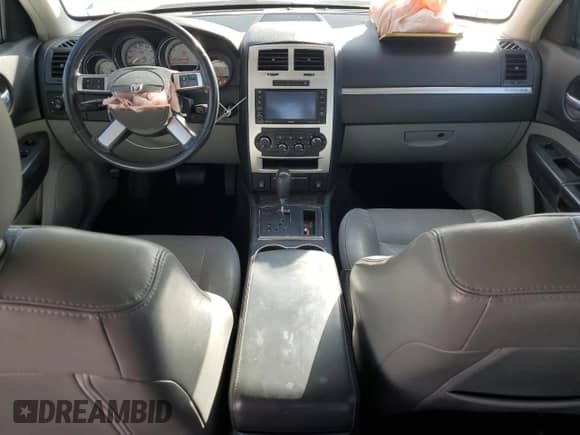 2008 Dodge Charger R/T with VIN 2B3LK53H58H120794, listed as a Copart auction lot 42347565 with 96,577 mi miles and Salvage title. Bid and sale history available at DreamBid. Image 8.