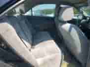 2003 Toyota Camry LE z VIN 4T1BE32K43U256726, wystawiony jako Copart lot #81706055 z przebiegiem 123 061 mil mil oraz Szkoda całkowita • Salvage title. Historia ofert i sprzedaży dostępna na DreamBid. Obrazek 10.