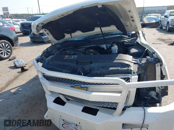 2013 Chevrolet Suburban LTZ with VIN 1GNSCKE03DR252662, listed as a IAAI auction lot 43209732 with 146,502 mi miles and . Bid and sale history available at DreamBid. Image 11.
