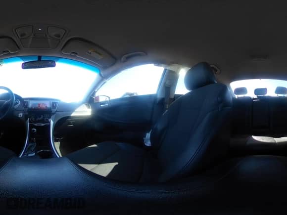 2013 Hyundai Sonata SE z VIN 5NPEC4ACXDH777372, wystawiony jako IAAI lot #43390082 z przebiegiem 107 207 mil mil oraz . Historia ofert i sprzedaży dostępna na DreamBid. Obrazek 18.