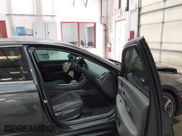 2022 Hyundai Sonata SEL Plus с VIN KMHL44J22NA224991, выставлен на аукционе IAAI как лот 43175660 с пробегом 54 275 миль миль и . История ставок и продаж доступна на DreamBid. Изображение 5.