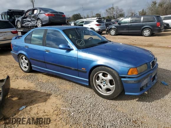 1998 BMW M3 с VIN WBSCD0324WEE13982, выставлен на аукционе Copart как лот 44174865 с пробегом Не указан миль и Чистый • Clean title. История ставок и продаж доступна на DreamBid. Изображение 4.