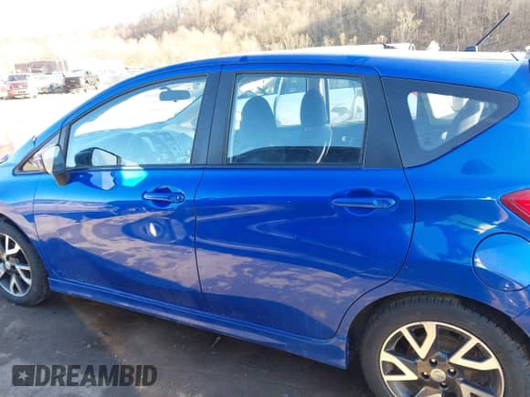 2015 Nissan Note S Plus с VIN 3N1CE2CP1FL374067, выставлен на аукционе IAAI как лот 41587312 с пробегом 140 797 миль миль и . История ставок и продаж доступна на DreamBid. Изображение 14.