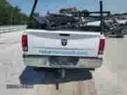 2017 Ram 1500 Tradesman z VIN 1C6RR6FT7HS649738, wystawiony jako Copart lot #68143825 z przebiegiem Nie podano mil oraz Szkoda całkowita • Salvage title. Historia ofert i sprzedaży dostępna na DreamBid. Obrazek 6.