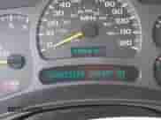 2003 Chevrolet Suburban Z71 с VIN 1GNFK16T33J111031, выставлен на аукционе IAAI как лот 42075752 с пробегом 238 307 миль миль и . История ставок и продаж доступна на DreamBid. Изображение 16.