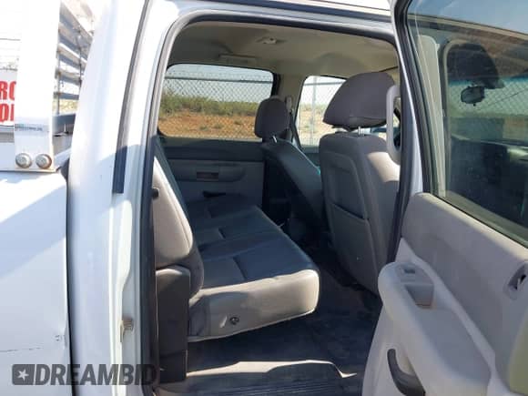 2010 Chevrolet Silverado 3500HD с VIN 1GC4CZBG6AF156632, выставлен на аукционе IAAI как лот 42604429 с пробегом 312 621 миль миль и . История ставок и продаж доступна на DreamBid. Изображение 6.