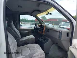 1999 Chevrolet Express с VIN 1GBFG15R6X1096731, выставлен на аукционе IAAI как лот 42705801 с пробегом 283 008 миль миль и . История ставок и продаж доступна на DreamBid. Изображение 5.