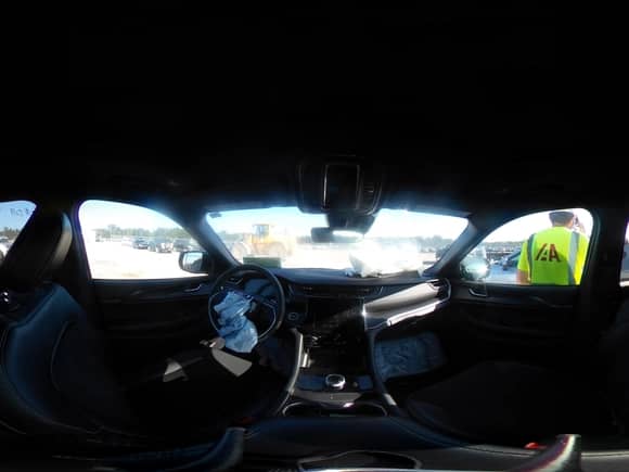 2025 Jeep Grand Cherokee Laredo X с VIN 1C4RJJAG1S8651809, выставлен на аукционе IAAI как лот 43281688 с пробегом 14 388 миль миль и . История ставок и продаж доступна на DreamBid. Изображение 18.