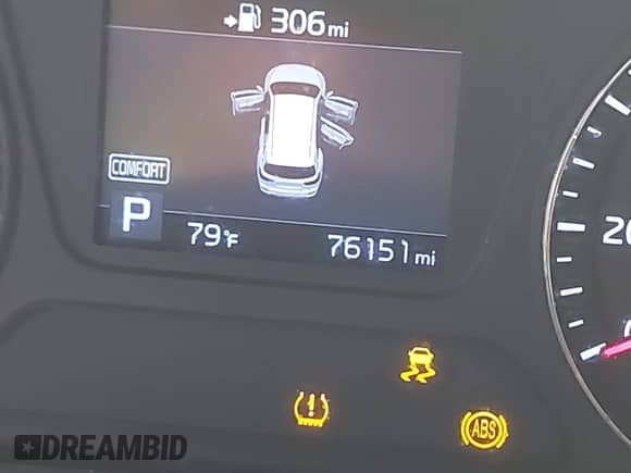 2019 Kia Sorento L z VIN 5XYPG4A30KG610696, wystawiony jako IAAI lot #43328782 z przebiegiem 76 151 mil mil oraz . Historia ofert i sprzedaży dostępna na DreamBid. Obrazek 15.