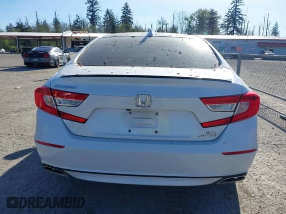 2018 Honda Accord Sport with VIN 1HGCV2E31JA011664, listed as a IAAI auction lot 41959621 with 135,926 mi miles and . Bid and sale history available at DreamBid. Image 16.