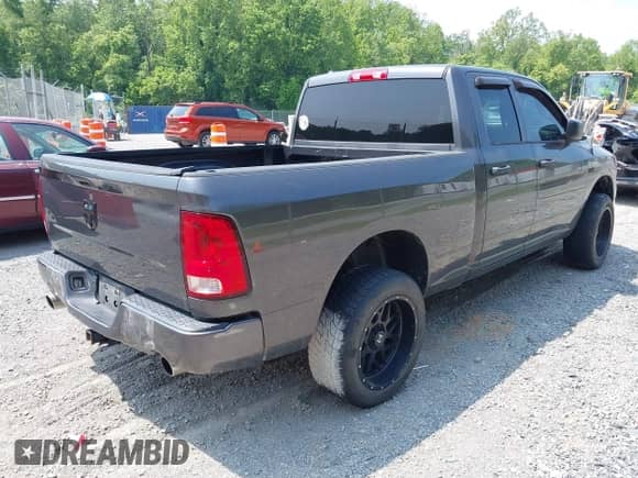 2014 Ram 1500 Tradesman с VIN 1C6RR7FTXES192585, выставлен на аукционе IAAI как лот 42438664 с пробегом 156 678 миль миль и . История ставок и продаж доступна на DreamBid. Изображение 4.