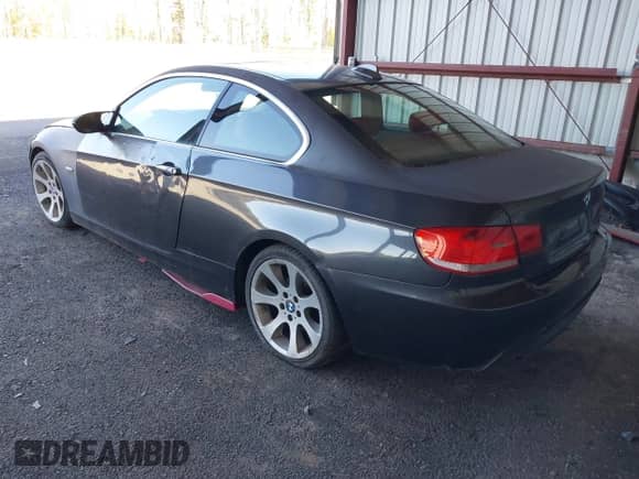 2007 BMW 3 Series 328i с VIN WBAWB335X7PU88031, выставлен на аукционе IAAI как лот 41808541 с пробегом 16 700 миль миль и . История ставок и продаж доступна на DreamBid. Изображение 3.