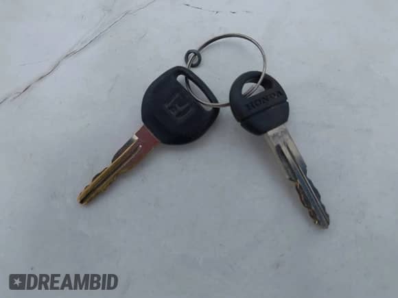 1991 Honda Accord LX z VIN JHMCB7655MC000372, wystawiony jako IAAI lot #42372597 z przebiegiem 153 129 mil mil oraz . Historia ofert i sprzedaży dostępna na DreamBid. Obrazek 11.