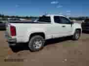 2021 Chevrolet Colorado 2WD Work Truck z VIN 1GCHSBEA1M1136714, wystawiony jako Copart lot #70632885 z przebiegiem 123 872 mil mil oraz Szkoda całkowita • Salvage title. Historia ofert i sprzedaży dostępna na DreamBid. Obrazek 3.