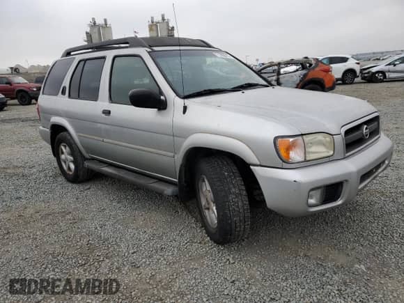 2002 Nissan Pathfinder SE with VIN JN8DR09Y62W733996, listed as a Copart auction lot 71295015 with 136,176 mi miles and Clean title. Bid and sale history available at DreamBid. Image 4.
