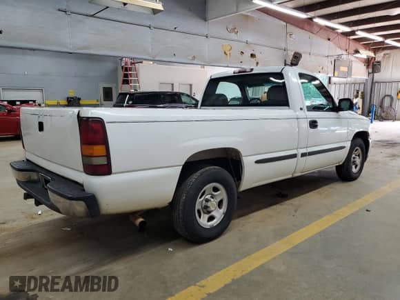2002 GMC Sierra 1500 SL с VIN 1GTEC14V92Z103876, выставлен на аукционе Copart как лот 69842744 с пробегом 260 755 миль миль и Списание • Salvage title. История ставок и продаж доступна на DreamBid. Изображение 3.