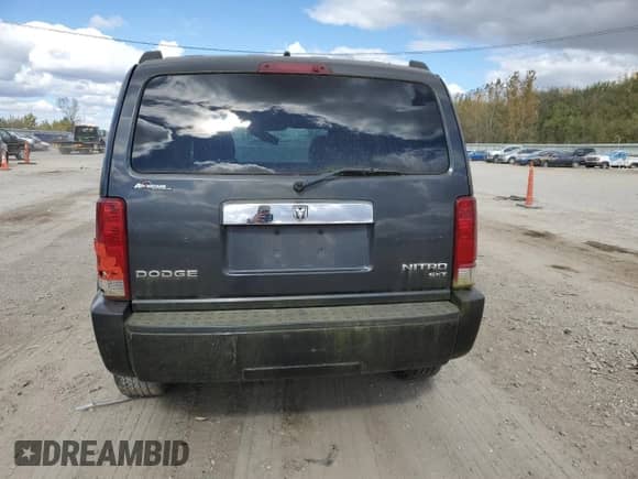 2011 Dodge Nitro SXT с VIN 1D4PT5GK0BW564938, выставлен на аукционе Copart как лот 76313854 с пробегом Не указан миль и Чистый • Clean title. История ставок и продаж доступна на DreamBid. Изображение 6.