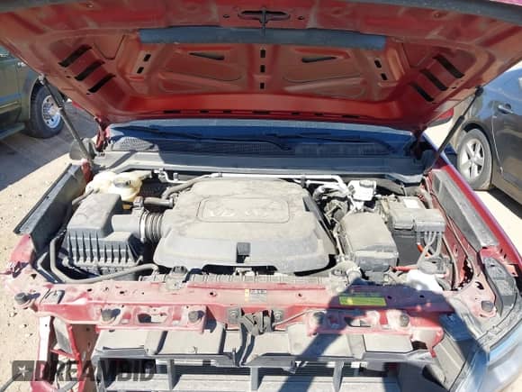 2016 Chevrolet Colorado 2WD WT z VIN 1GCGSBE38G1292427, wystawiony jako IAAI lot #43083078 z przebiegiem 68 656 mil mil oraz . Historia ofert i sprzedaży dostępna na DreamBid. Obrazek 10.