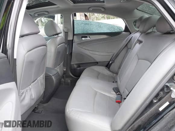 2015 Hyundai Sonata Limited z VIN KMHEC4A4XFA125303, wystawiony jako IAAI lot #42555264 z przebiegiem 148 490 mil mil oraz . Historia ofert i sprzedaży dostępna na DreamBid. Obrazek 8.