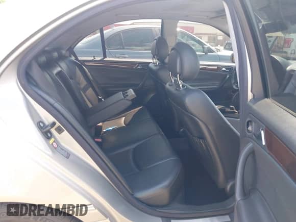 2004 Mercedes-Benz C 240 with VIN WDBRF61J74E017675, listed as a IAAI auction lot 43070672 with Not provided miles and . Bid and sale history available at DreamBid. Image 8.